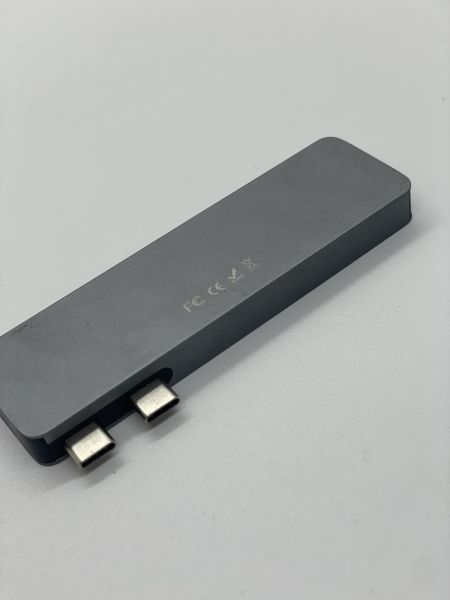 usb-c HUB адаптер.